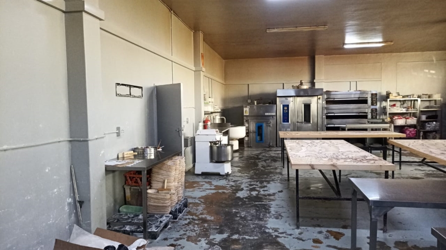 To Let commercial Property for Rent in Salt River Western Cape